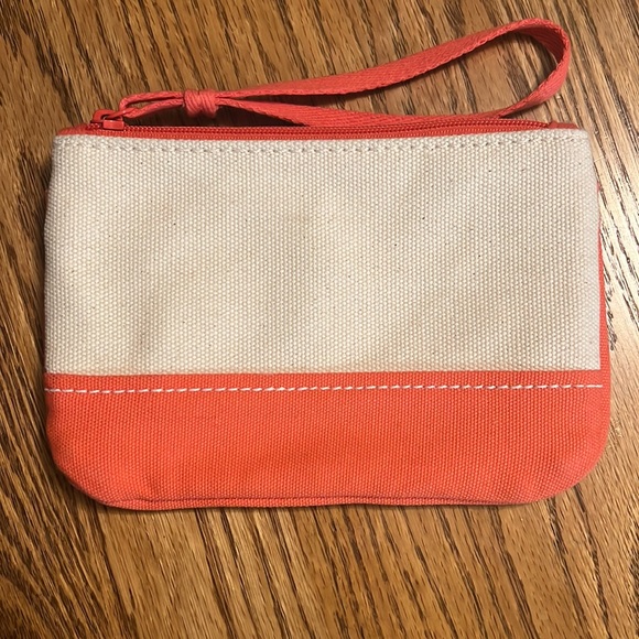 Lands’ End zipper pouch - Picture 2 of 3
